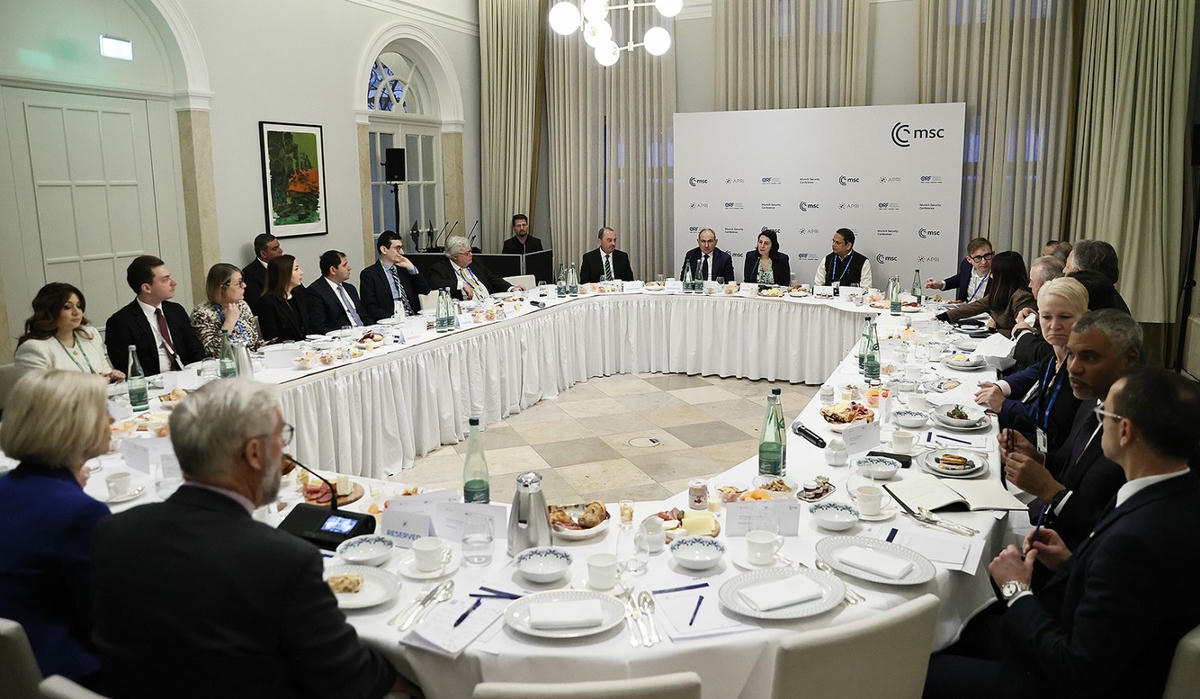 Paşinyan Münih'te "Barış Kavşağı" projesini anlattı